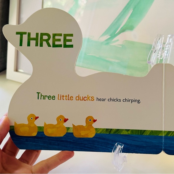 NEW 1, 2, 3 With 10 Little Rubber Ducks Eric Carle Baby Board Book - Picture 2 of 8